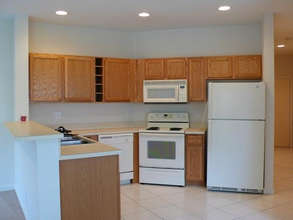 8234 Mulligan Cir in Port St. Lucie, FL - Building Photo - Building Photo