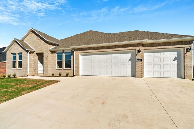 property at 6003 E Sugarloaf St