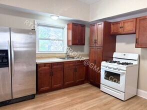 1854 N Kedvale Ave, Unit 2r in Chicago, IL - Foto de edificio - Building Photo