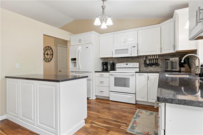 374 Gardiner Rd in Richmond, RI - Building Photo - Building Photo