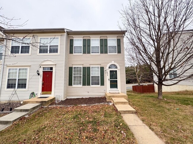 property at 433 Andromeda Terrace NE