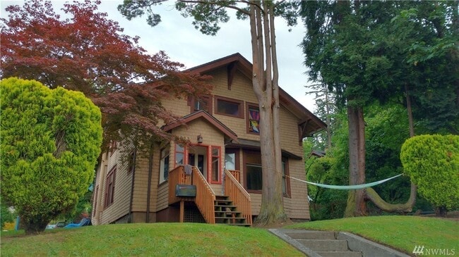 property at 918-922 Billy Frank Jr. St