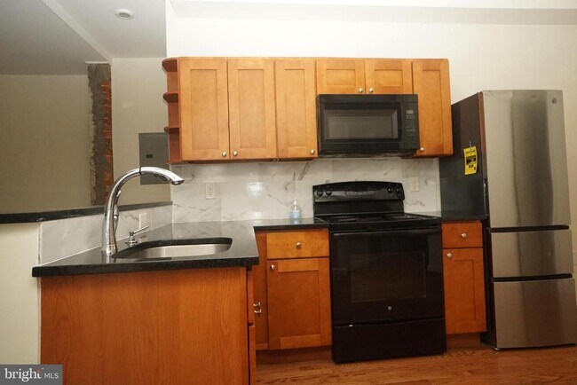 434 S 52nd St in Philadelphia, PA - Building Photo - Building Photo