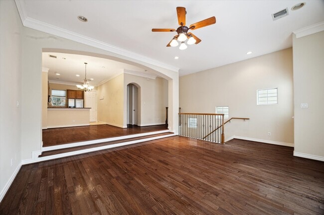 property at 9007 Harbor Hills Dr