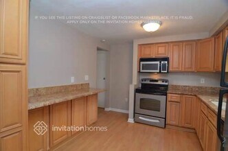 7173 Channelside Ln in Pinellas Park, FL - Building Photo - Building Photo