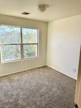 2022 Peacemaker Rd in Las Vegas, NV - Building Photo - Building Photo