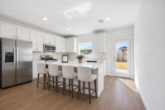 4418 Azalea Blossom Rd in Pinehurst, TX - Building Photo - Building Photo