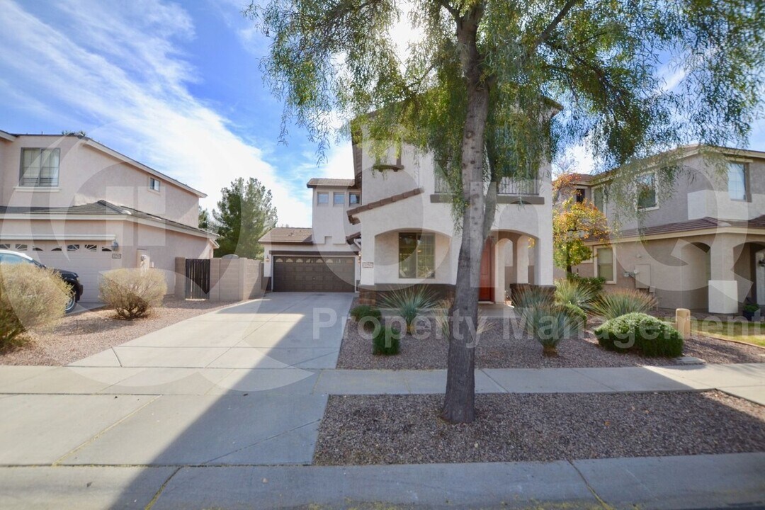 3793 E Stampede Dr in Gilbert, AZ - Building Photo