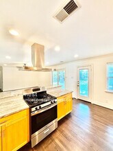 6226 Saratoga Cir in Dallas, TX - Building Photo - Building Photo