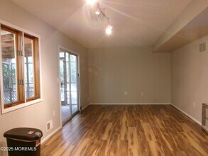 965 Seabury Ct in Toms River, NJ - Foto de edificio - Building Photo