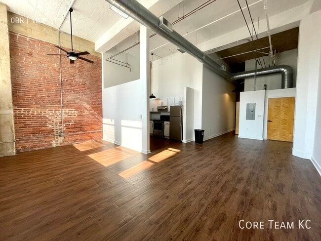 property at 934 Broadway Blvd