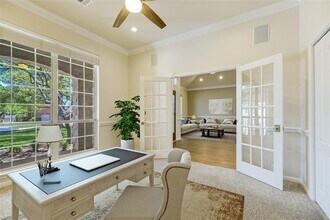 10030 Estancia Ln in Austin, TX - Building Photo - Building Photo