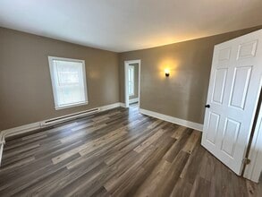 428 W High St in Sycamore, IL - Building Photo - Building Photo