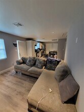 50 Neyland St in Houston, TX - Building Photo - Building Photo