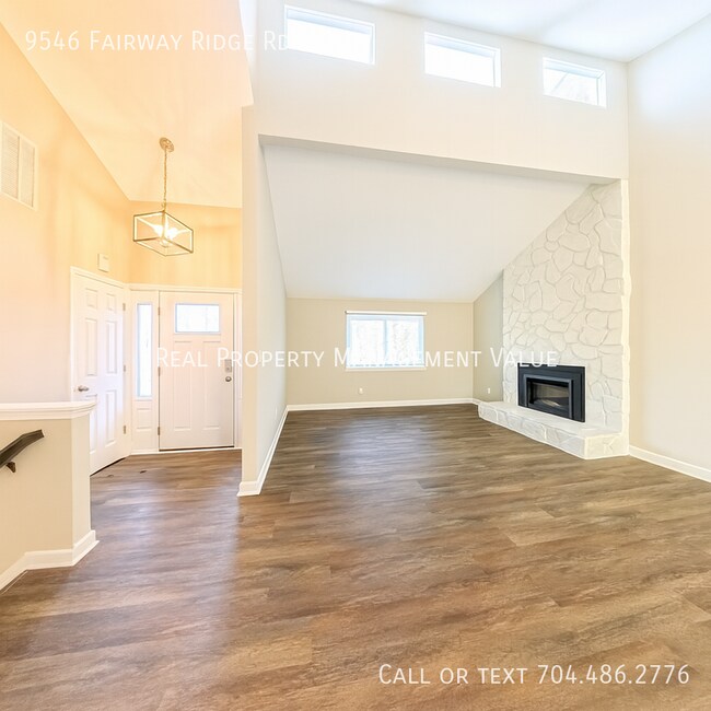 9546 Fairway Ridge Rd in Charlotte, NC - Building Photo - Building Photo