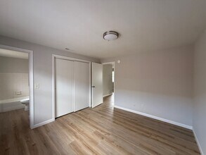 335 Jefferson St in New Carlisle, OH - Building Photo - Building Photo