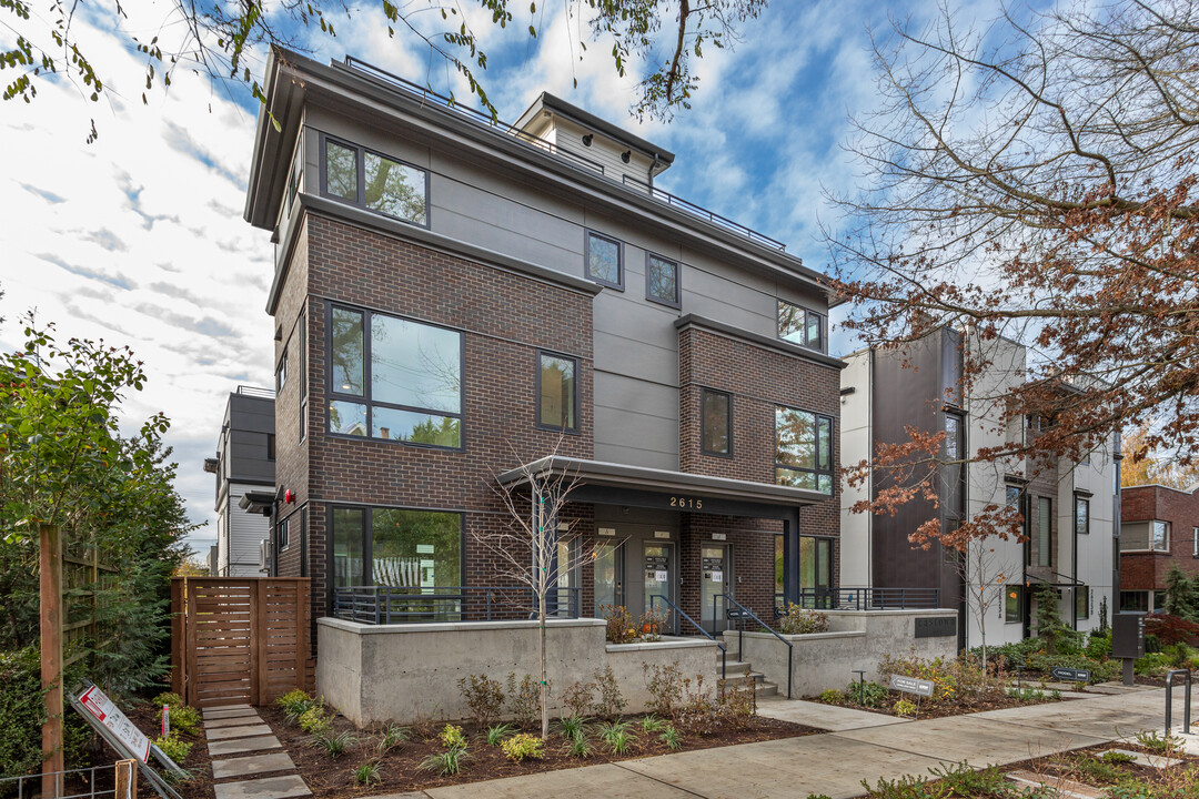 Eastown Lofts in Seattle, WA - Building Photo