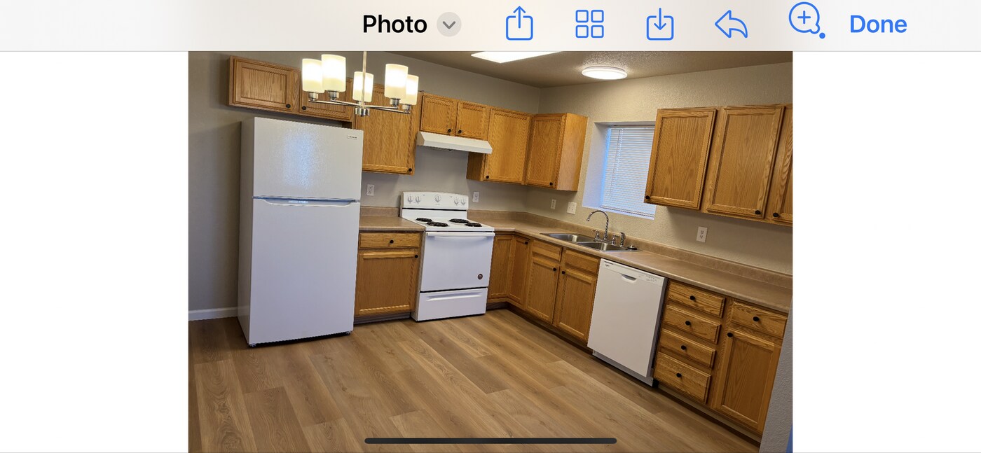 200 Country West Rd in Cheyenne, WY - Building Photo