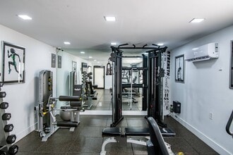 Legacy at Pinecrest in Miami, FL - Building Photo - Building Photo