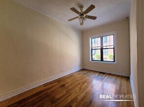 626 W Cornelia Ave in Chicago, IL - Building Photo - Building Photo
