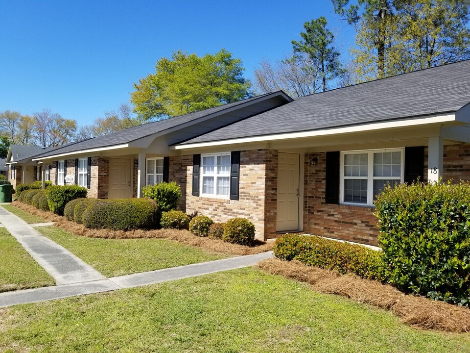 015 University Ct-Unit -Southern Cove MF-15 in Statesboro, GA - Building Photo