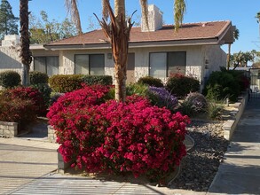 Desert Dorado Villas in Palm Springs, CA - Building Photo - Building Photo