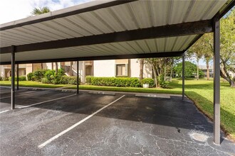 3061 SE Aster Ln in Stuart, FL - Building Photo - Building Photo