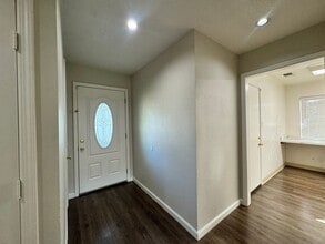 4112 43rd Ave in Sacramento, CA - Building Photo - Building Photo