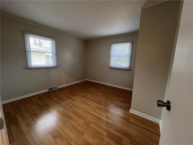 103 Renwick Ln in Horseheads, NY - Building Photo - Building Photo