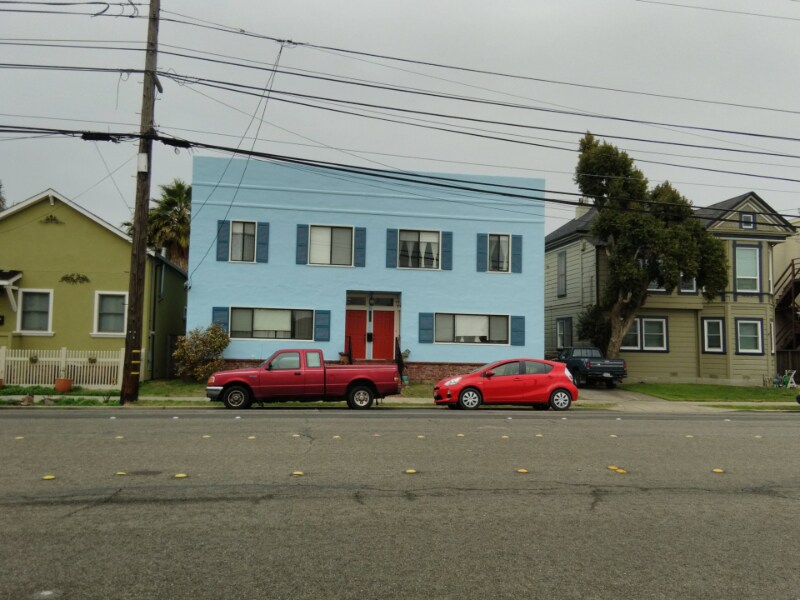 215 Pacific Ave in Alameda, CA - Foto de edificio