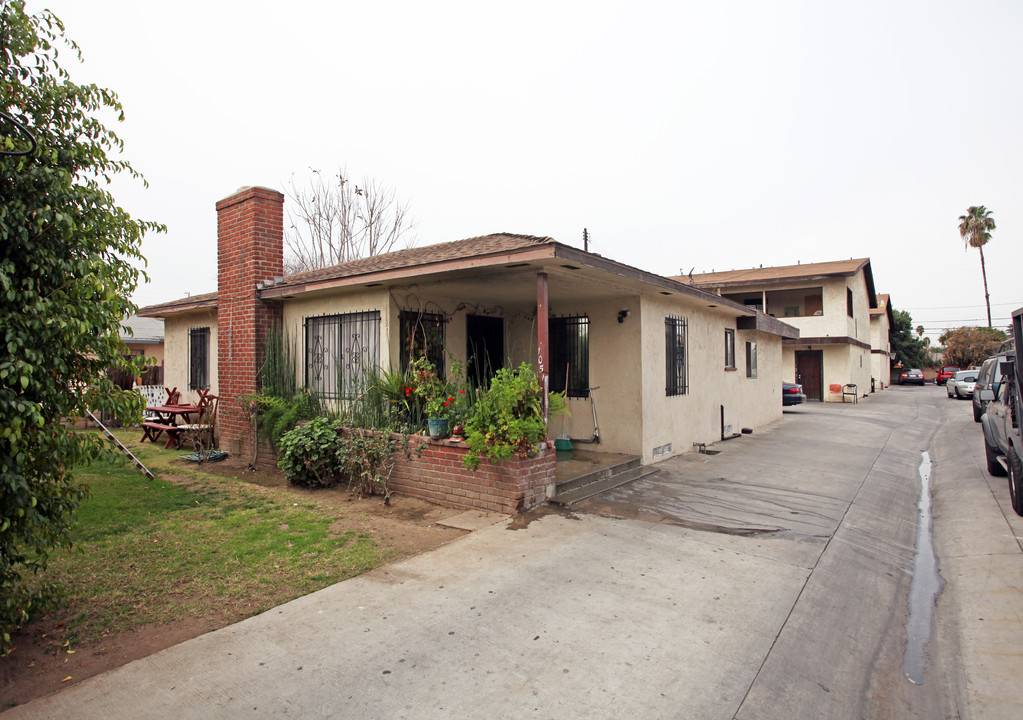 1051 Larimore Ave in La Puente, CA - Foto de edificio