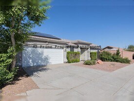 15614 N 34th St in Phoenix, AZ - Building Photo