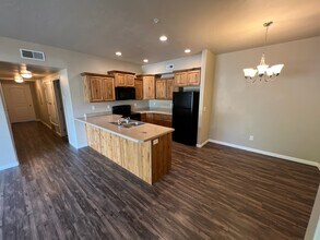 426 W 200 N St in Springville, UT - Building Photo - Building Photo