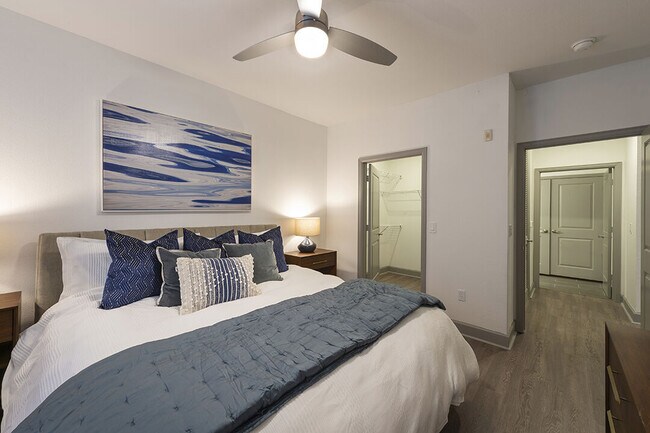 33ThirtyThree photo'