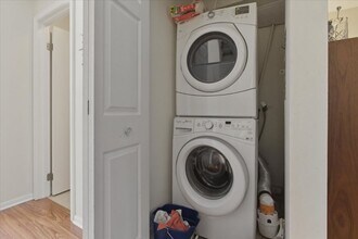 1631 W Belle Plaine Ave in Chicago, IL - Foto de edificio - Building Photo