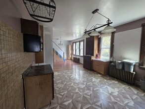 80 Gladstone St in Buffalo, NY - Building Photo - Building Photo