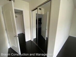 332 S Virgil Ave in Los Angeles, CA - Building Photo - Building Photo