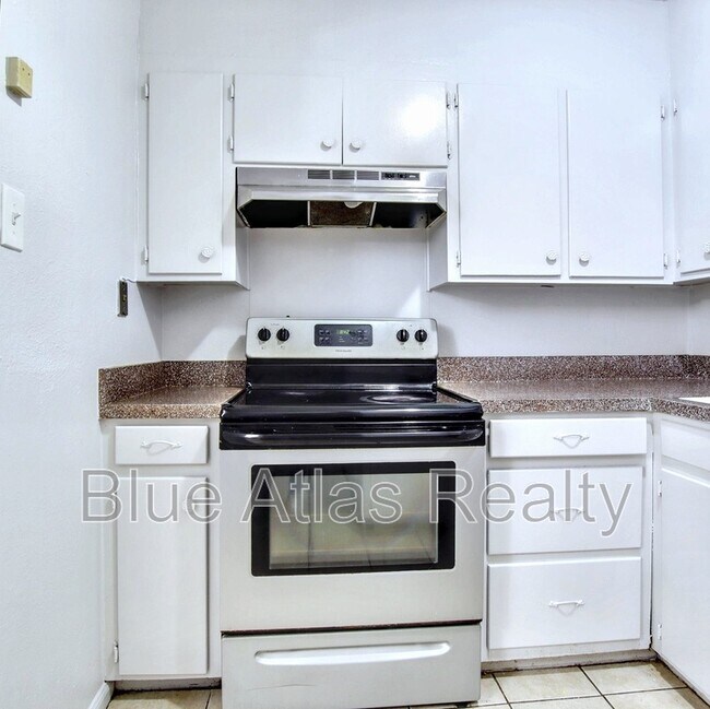 5356 Wonder Dr in Fort Worth, TX - Building Photo - Building Photo