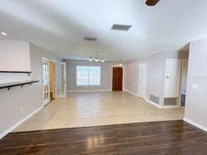 14511 Brentwood Dr in Tampa, FL - Building Photo - Building Photo