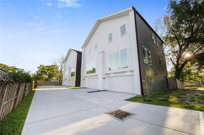 2552 Walcott Ln in Houston, TX - Building Photo - Building Photo