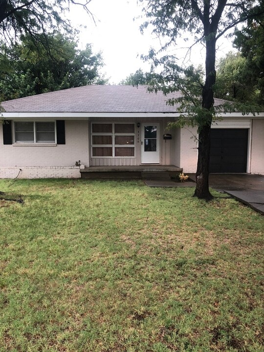 3306 Lewis Ln in Amarillo, TX - Building Photo