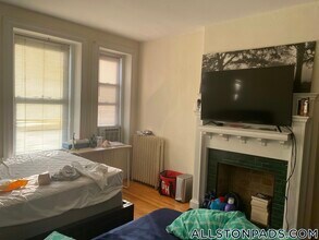 100 Linden St, Unit 3 in Boston, MA - Building Photo - Building Photo