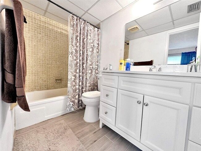 1005 Country Club Dr, Unit 404 in Margate, FL - Building Photo - Building Photo