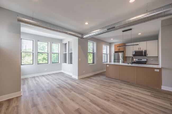 2401 N Kedzie Blvd, Unit 1