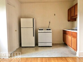 1100 W Roscoe St in Chicago, IL - Building Photo - Building Photo