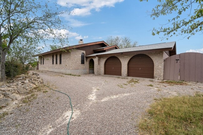 property at 136 Rhonda Dr