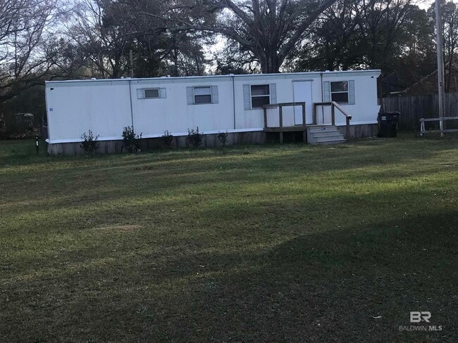 property at 20370 US-90