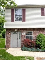 3401 S Oaklawn Cir in Bloomington, IN - Building Photo