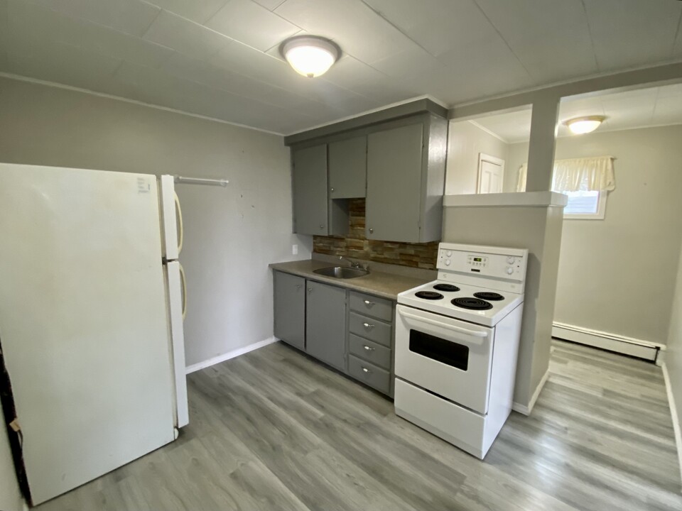 21 Courtenay Ave in Saint John, NB - Building Photo