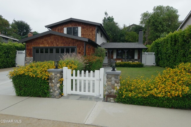 property at 30621 Sandtrap Dr